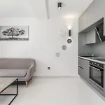 2 Bedroom Cozy In Holiday home