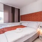 2 Bedroom Cozy In * Sukosan