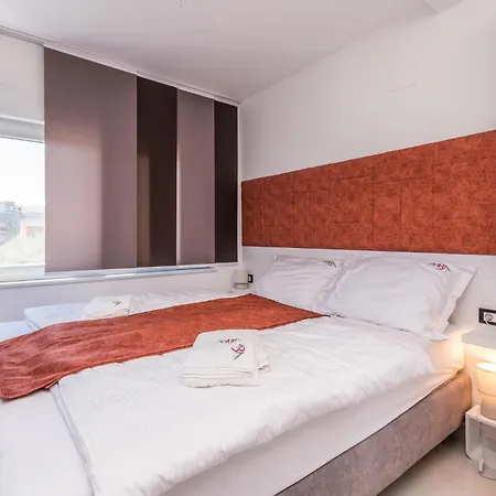 2 Bedroom Cozy In * Sukošan
